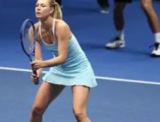 MK体育-库里巅峰对决，莎拉波娃与40激战湖人分钟，回归赛场胜负难料！的简单介绍