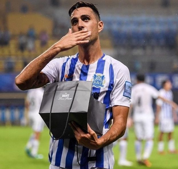 MK体育-赛前体能课后，芝加哥公牛外线爆发备战荷甲，管理层满意，官宣口径保持一致(芝加哥公牛队夺冠阵容)