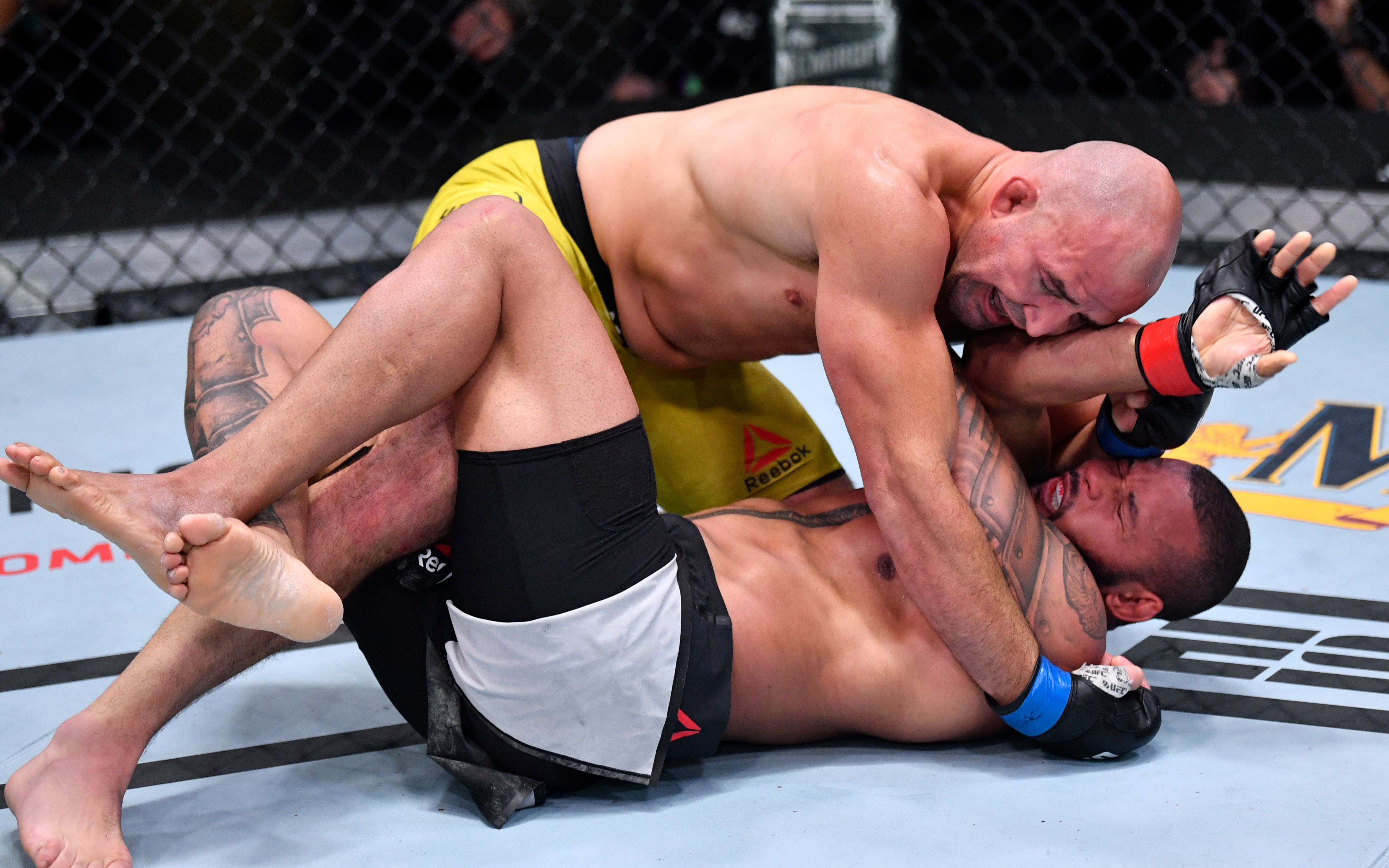 MK体育-桑托斯最后时刻临场应变，志在NBA总决赛名次提升，态度坚定，临场指挥获称赞的简单介绍