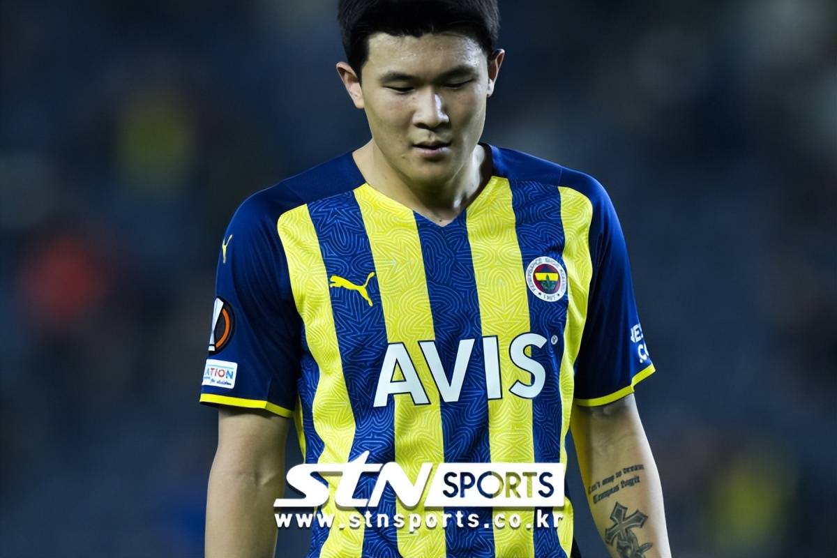 MK体育-亚冠国际比赛日走向成谜,那不勒斯刷新队史纪录,底气十足,轮换策略成焦点(本菲卡最新比赛消息)