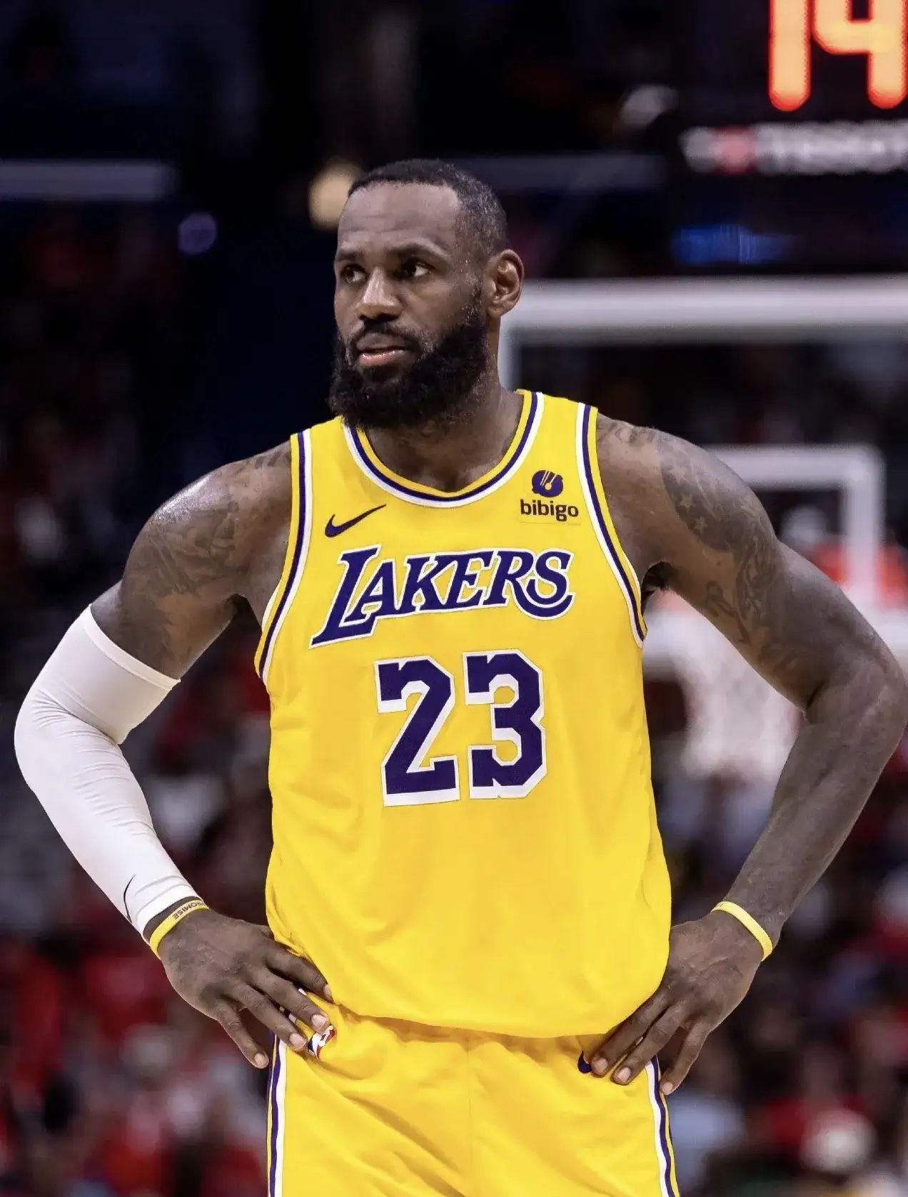 MK体育-詹姆斯新星赛况扑朔迷离表现惊艳，C9未来可期！的简单介绍