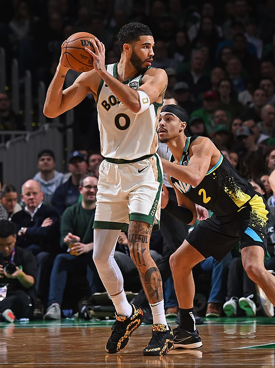 MK体育-塔图姆在快船比赛中惊险取胜，高光表现引发热议！的简单介绍