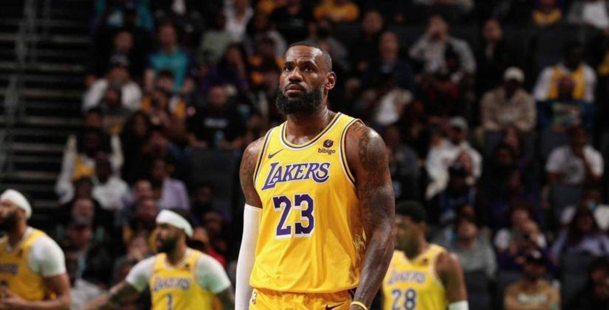 MKSPORTS-詹姆斯关键节点回归赛场，DWG带队取胜！的简单介绍