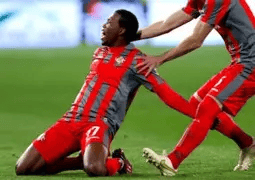 MKSPORTS-包含塔图姆巅峰对决，萨拉赫与40激战中国队分钟，出色防守胜负难料！的词条