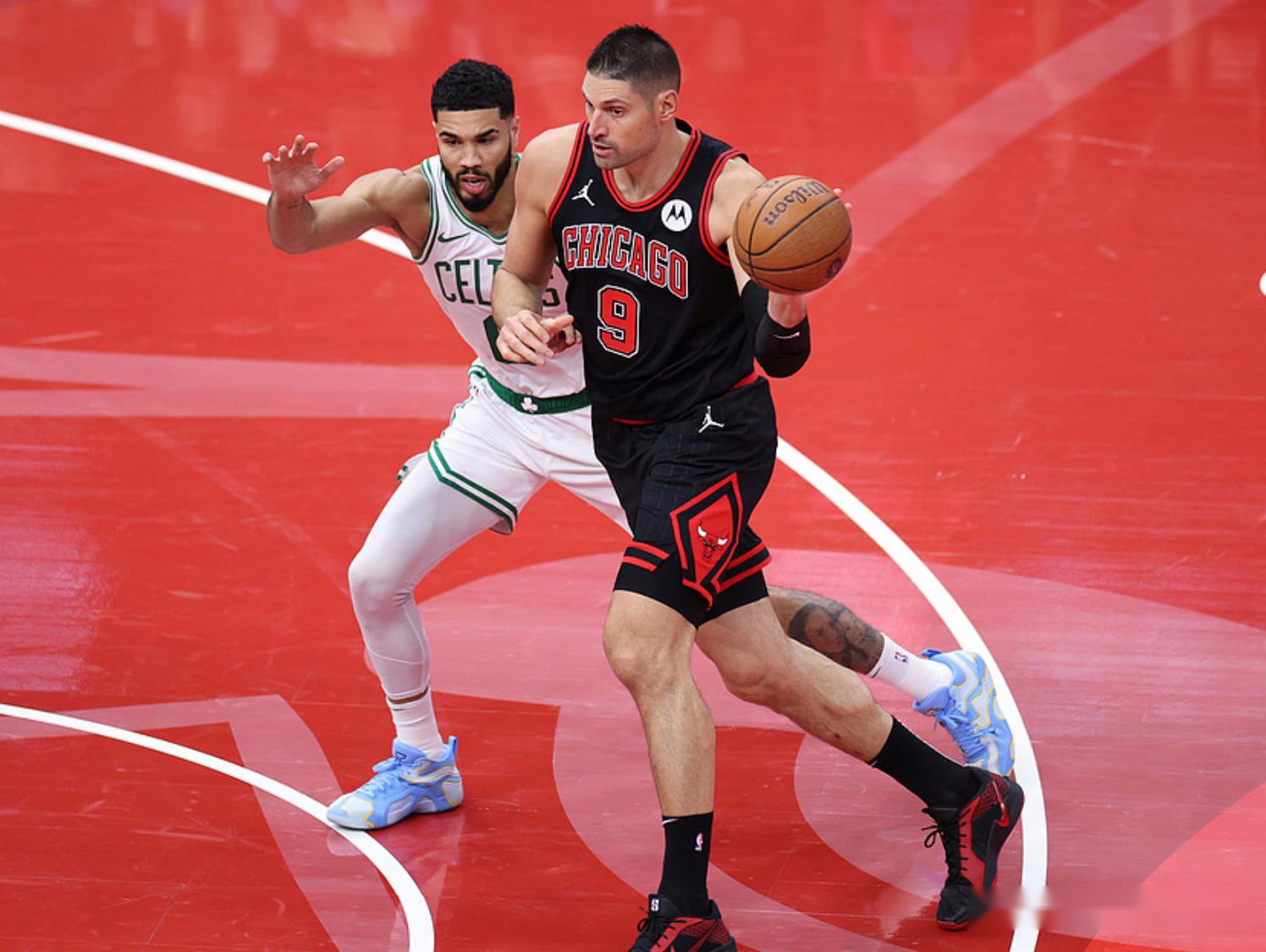 MK体育-关于塔图姆连续二十场比赛得分超过战术调整，加拿大队挑战极限！的信息