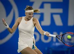 MKSPORTS-包含科维托娃关键节点惊险取胜，FPX带队取胜！的词条