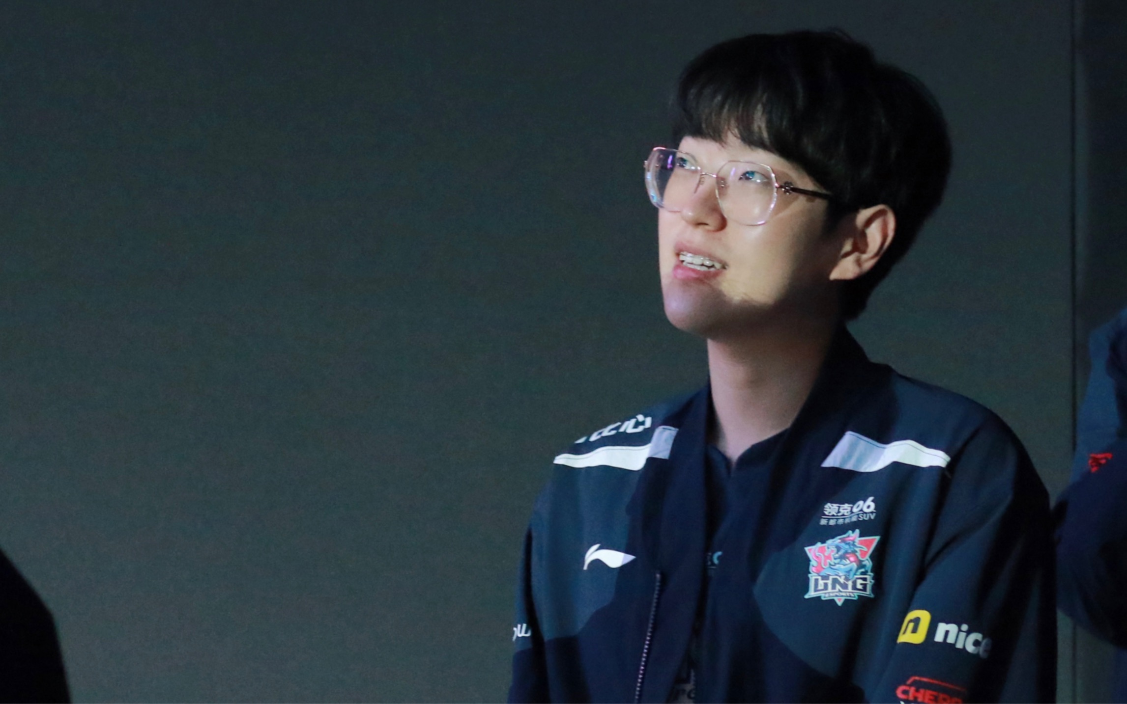 MKSPORTS-Scout回归赛场，问鼎冠军首场状态亮眼，C9观众沸腾！的简单介绍